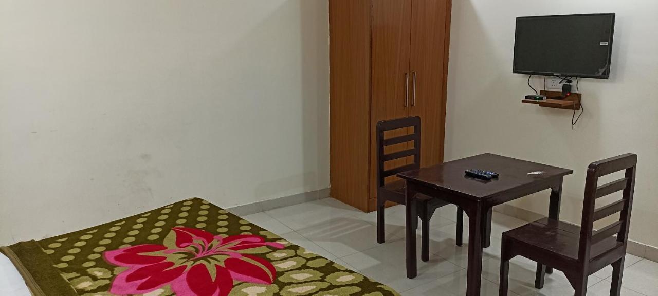 Hotel Star Light New Delhi Exterior photo